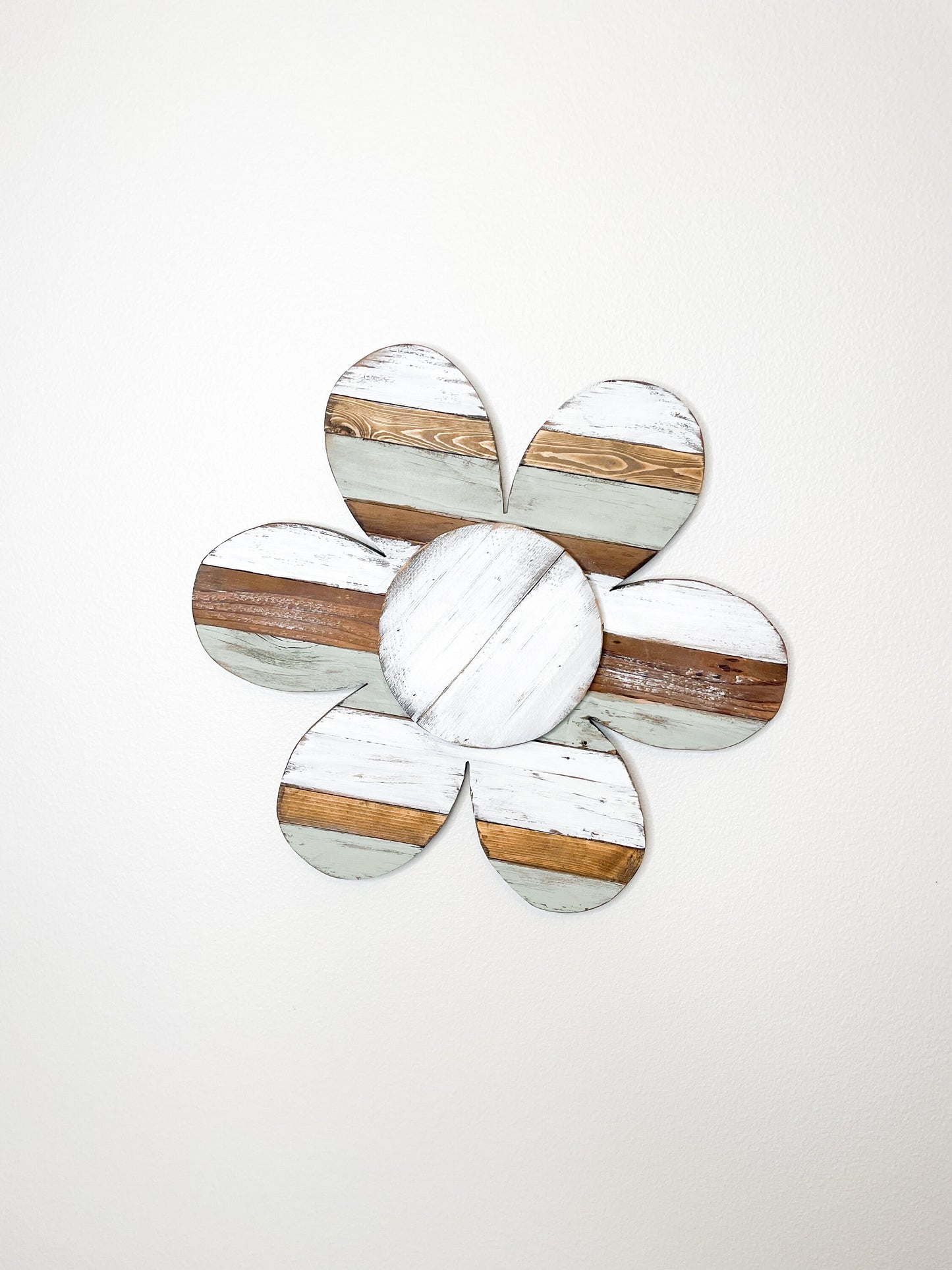 Wood wall flower, wood wall art, flower, rustic reclaimed wood flower.
