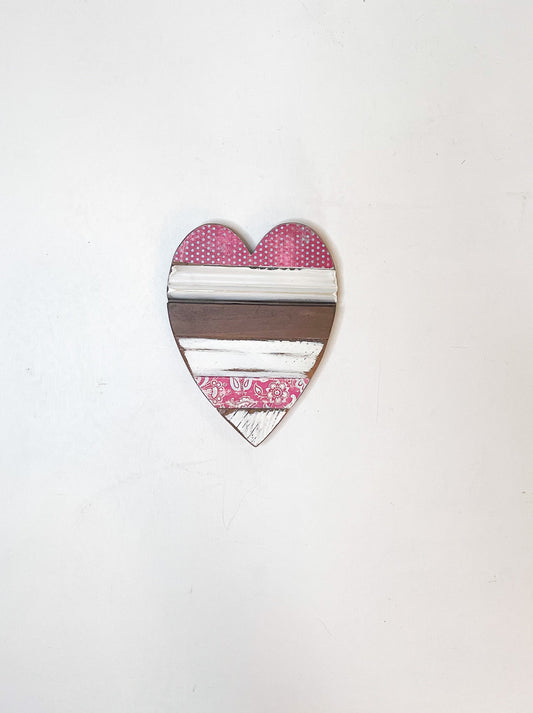 Heart 6" reclaimed wood wall art, wood heart shape art. Valentines Day Heart, heart decor, valentine decor