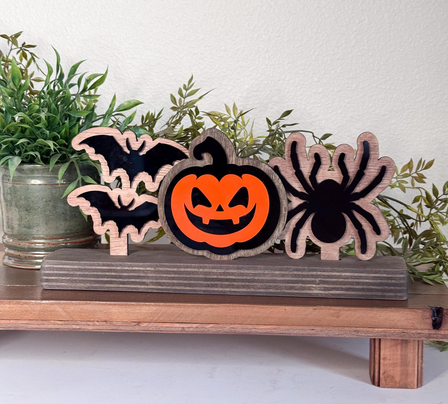 Halloween shelf decor, interchangeable.  Spider, Jack o Lantern and bats