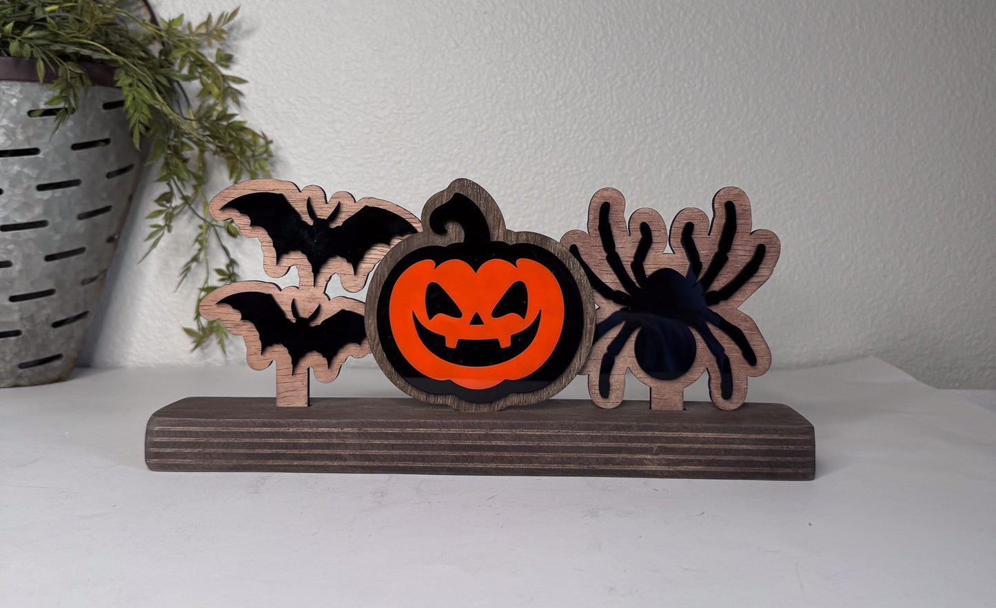 Halloween shelf decor, interchangeable.  Spider, Jack o Lantern and bats