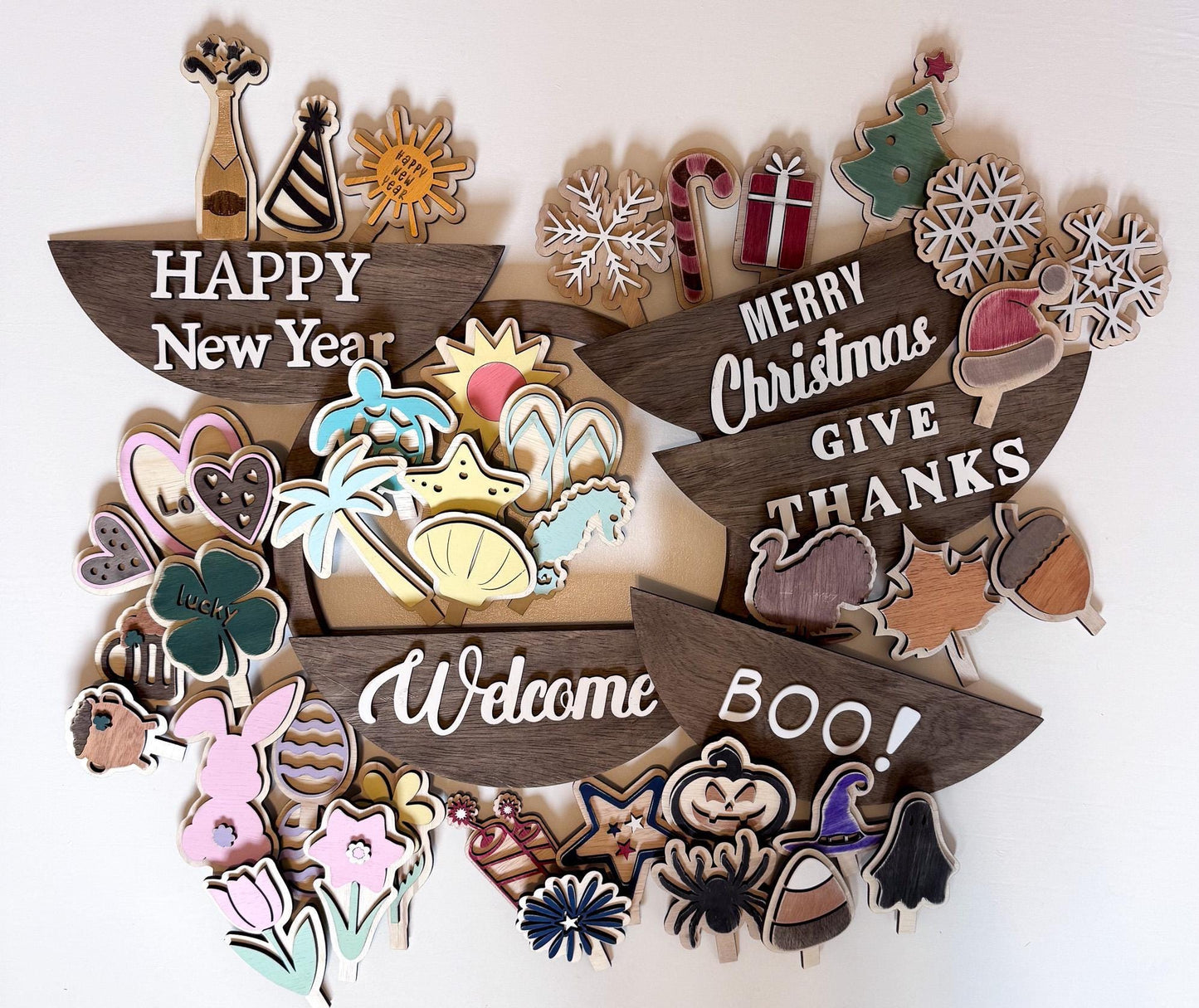 Interchangeable Coastal Wreath, Beach Door Decor, Sea Turtle Starfish Seashell Welcome Sign