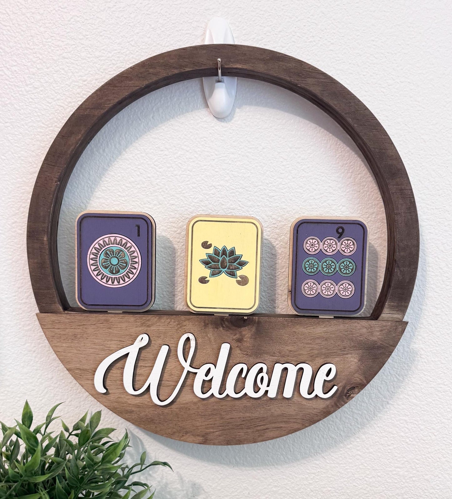 Mahjong Table and Wreath Decor