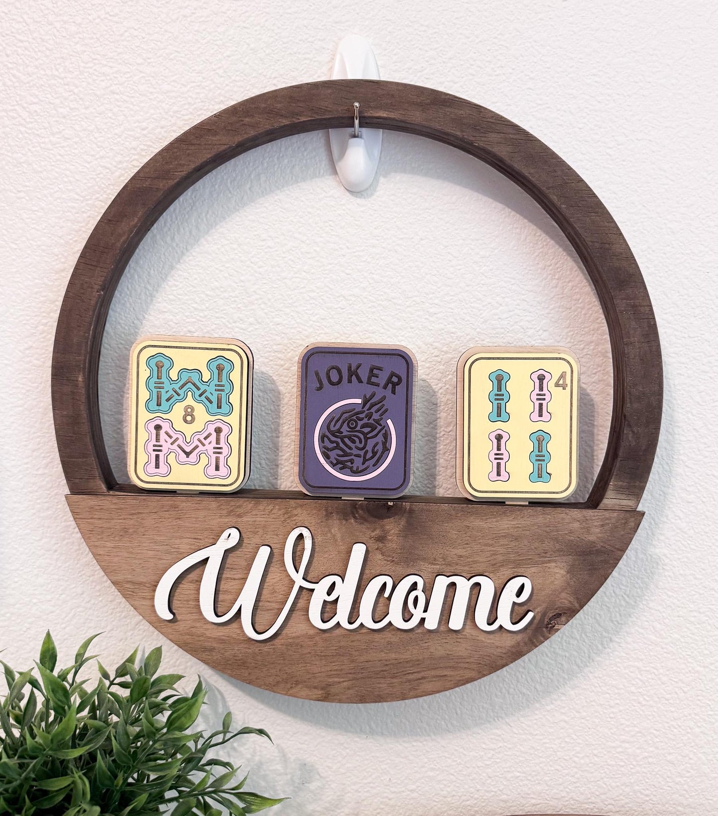Mahjong Table and Wreath Decor